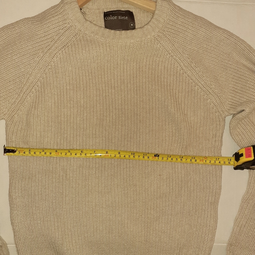 sweater - Picture 5 of 7